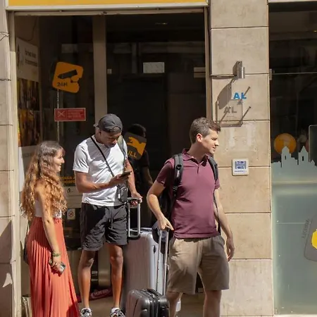 Yes Hostel Lisbon