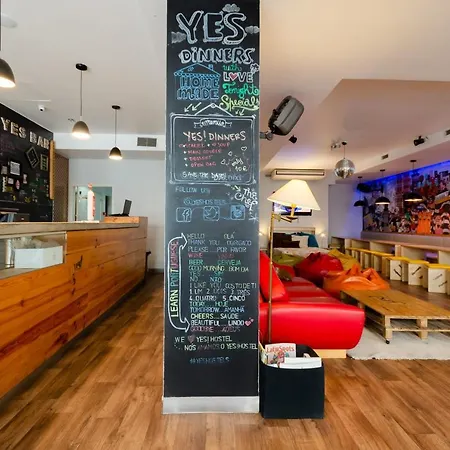 Yes Hostel Lisbon