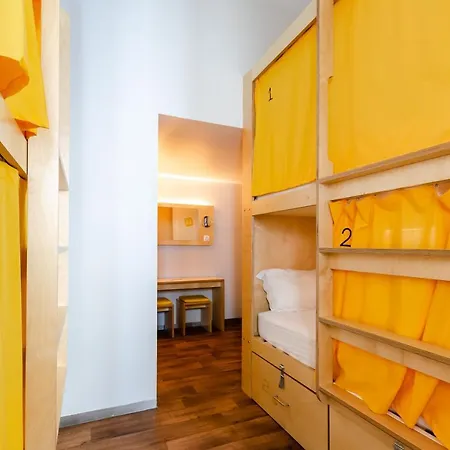 Yes Hostel Lisbon